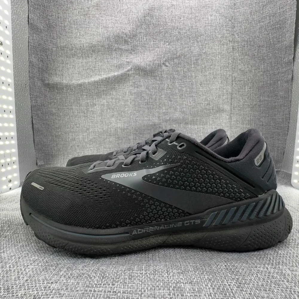 Brooks fair preowned